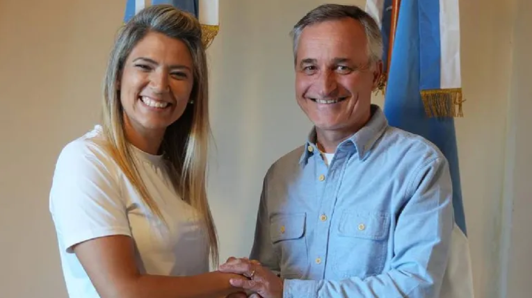 La diputada nacional por La Libertad Avanza, Nadia Márquez y el pastor David Schlereth